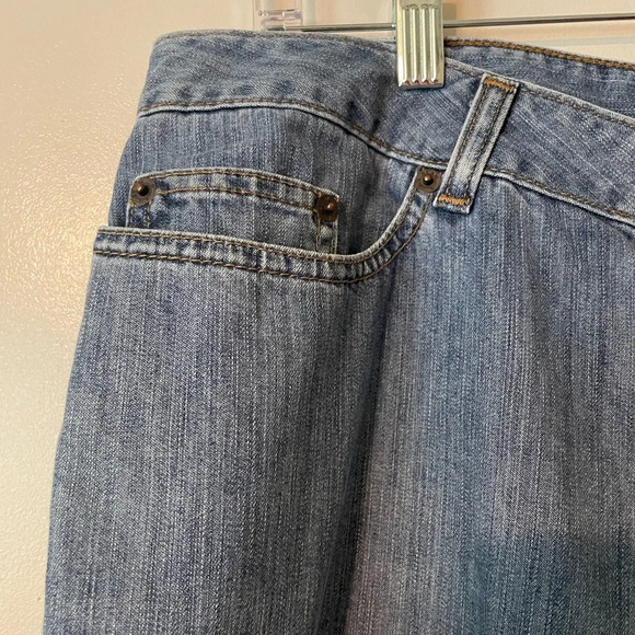 LL Bean Cropped Wide Leg 5 Pocket Pima Cotton Blend Jeans Size 16 Regular - Picture 2 of 10